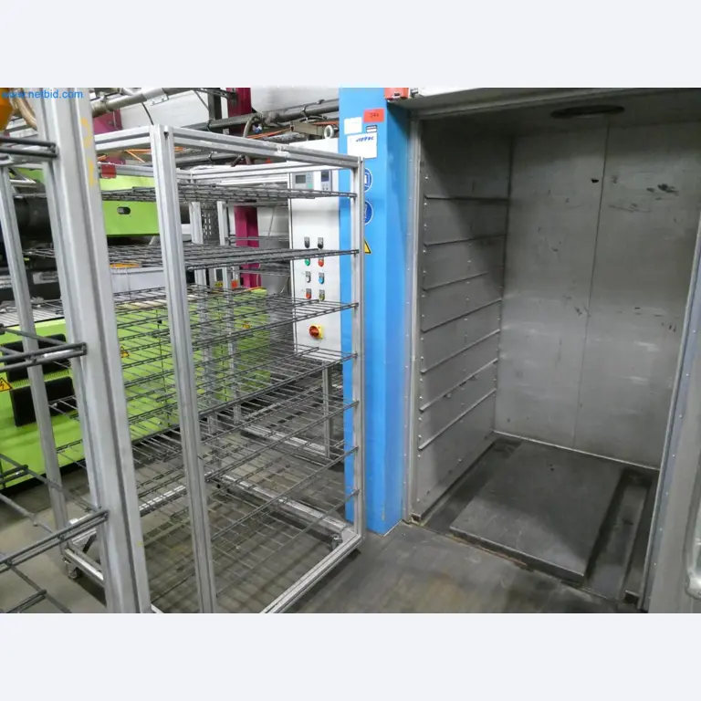 Engel Spritzgießmaschinen und Maschinen aus der Kunststoffindustrie-4