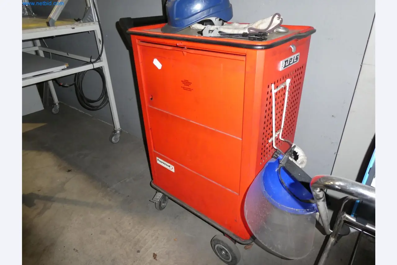 Engel Spritzgießmaschinen und Maschinen aus der Kunststoffindustrie-5