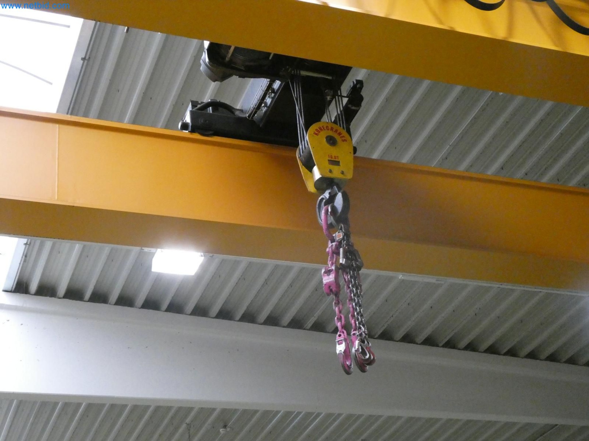 Engel Spritzgießmaschinen und Maschinen aus der Kunststoffindustrie-2