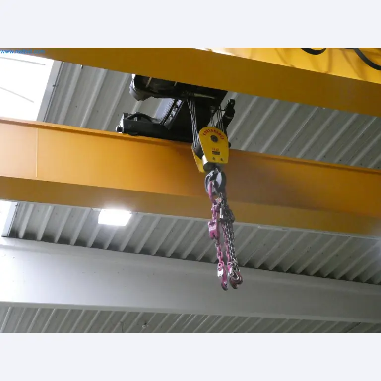 Engel Spritzgießmaschinen und Maschinen aus der Kunststoffindustrie-2