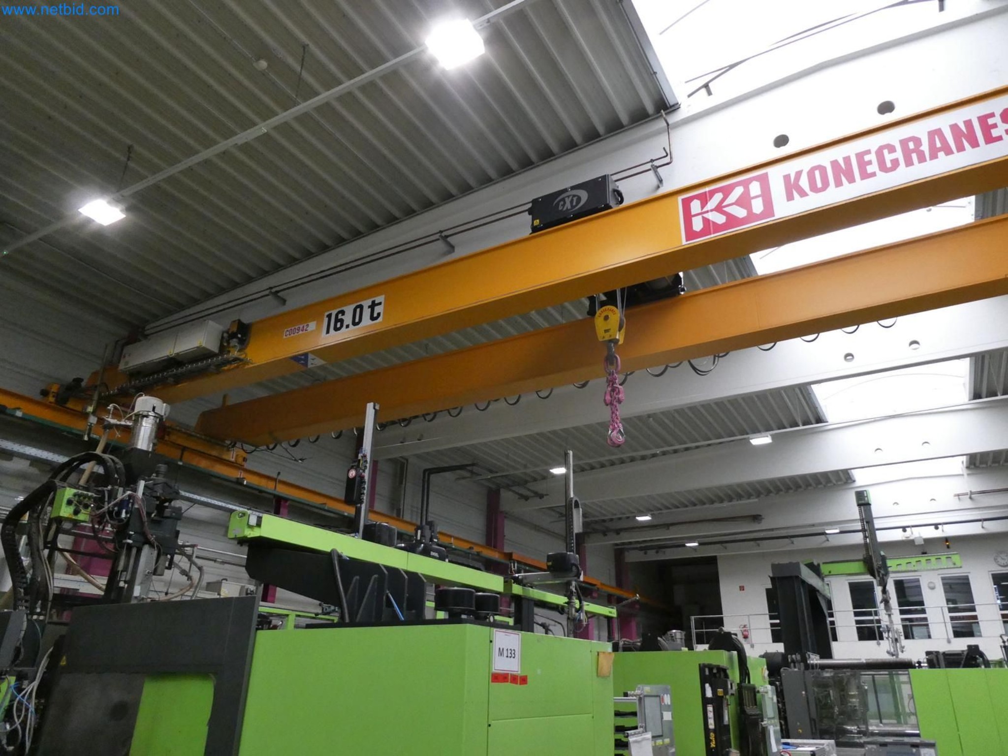 Engel Spritzgießmaschinen und Maschinen aus der Kunststoffindustrie-4