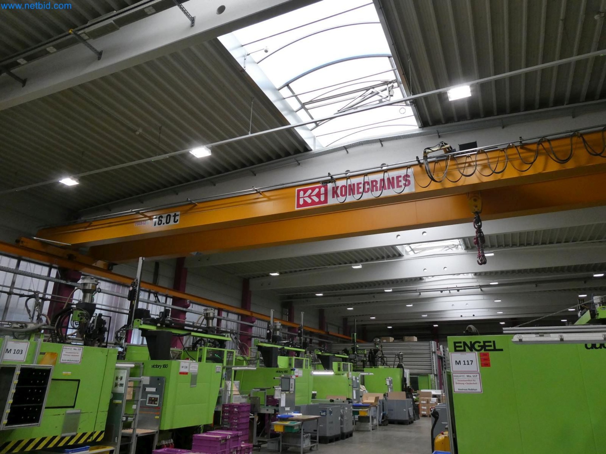 Engel Spritzgießmaschinen und Maschinen aus der Kunststoffindustrie-6