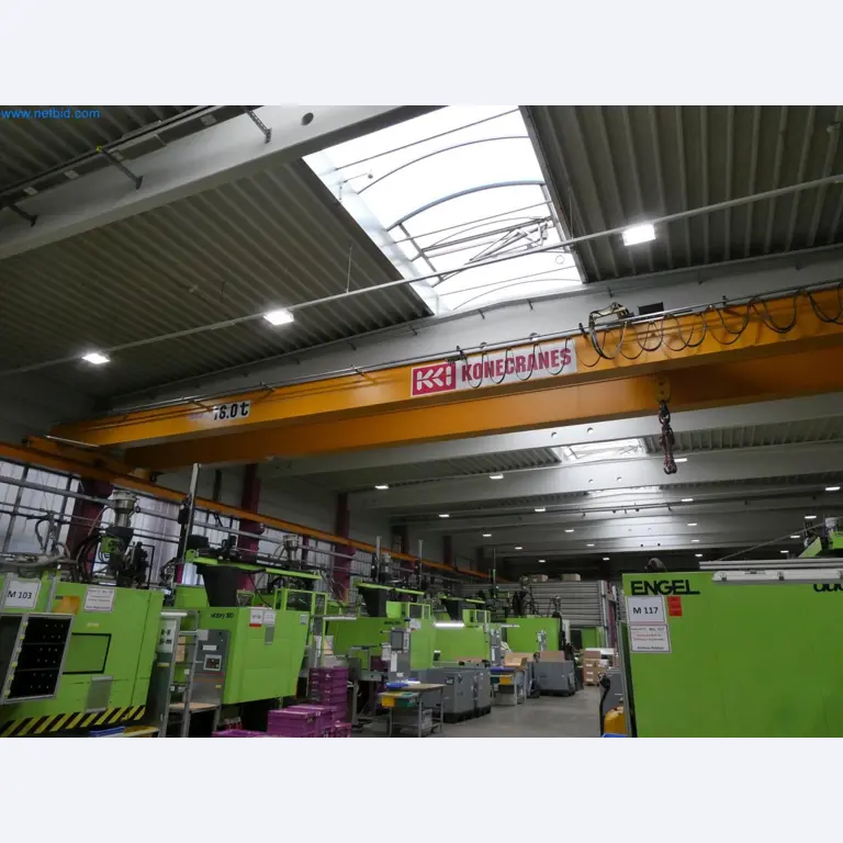 Engel Spritzgießmaschinen und Maschinen aus der Kunststoffindustrie-6