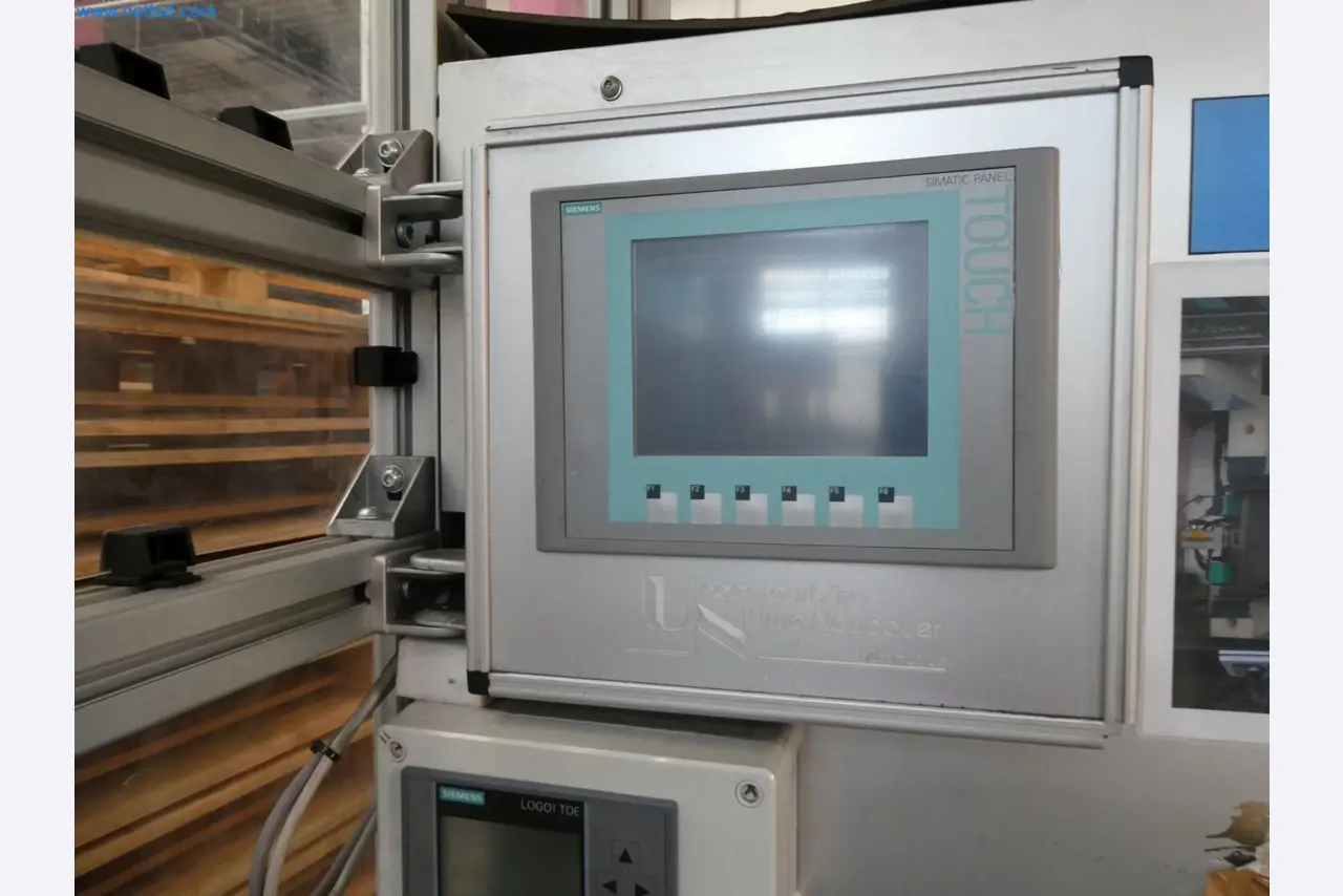 Engel Spritzgießmaschinen und Maschinen aus der Kunststoffindustrie-1