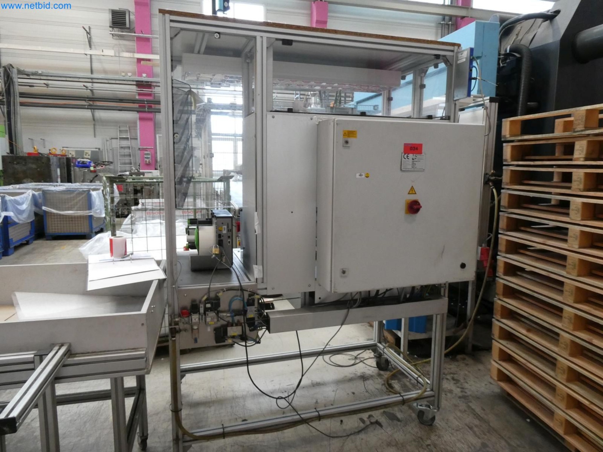 Engel Spritzgießmaschinen und Maschinen aus der Kunststoffindustrie-6