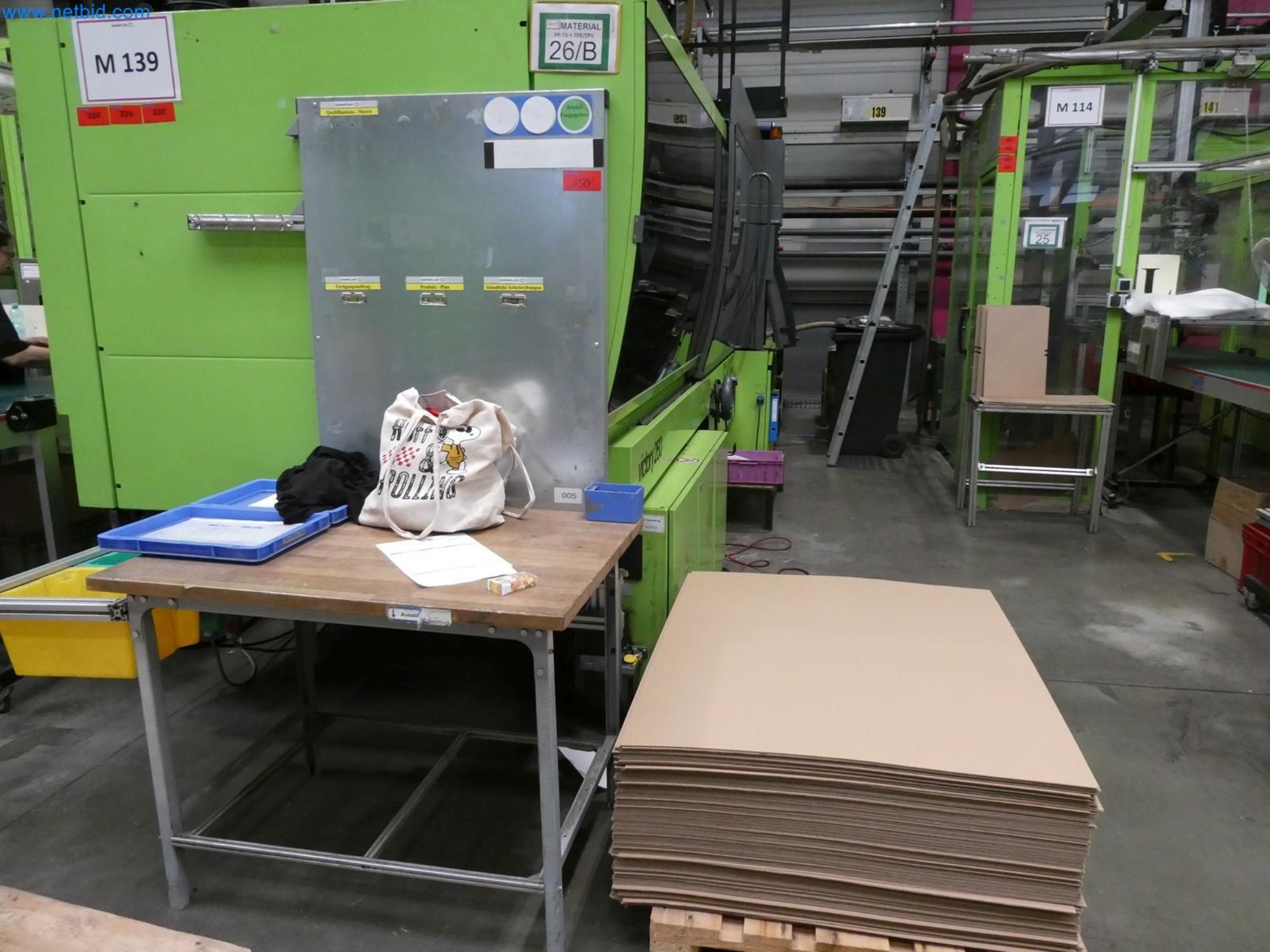 Engel Spritzgießmaschinen und Maschinen aus der Kunststoffindustrie-1