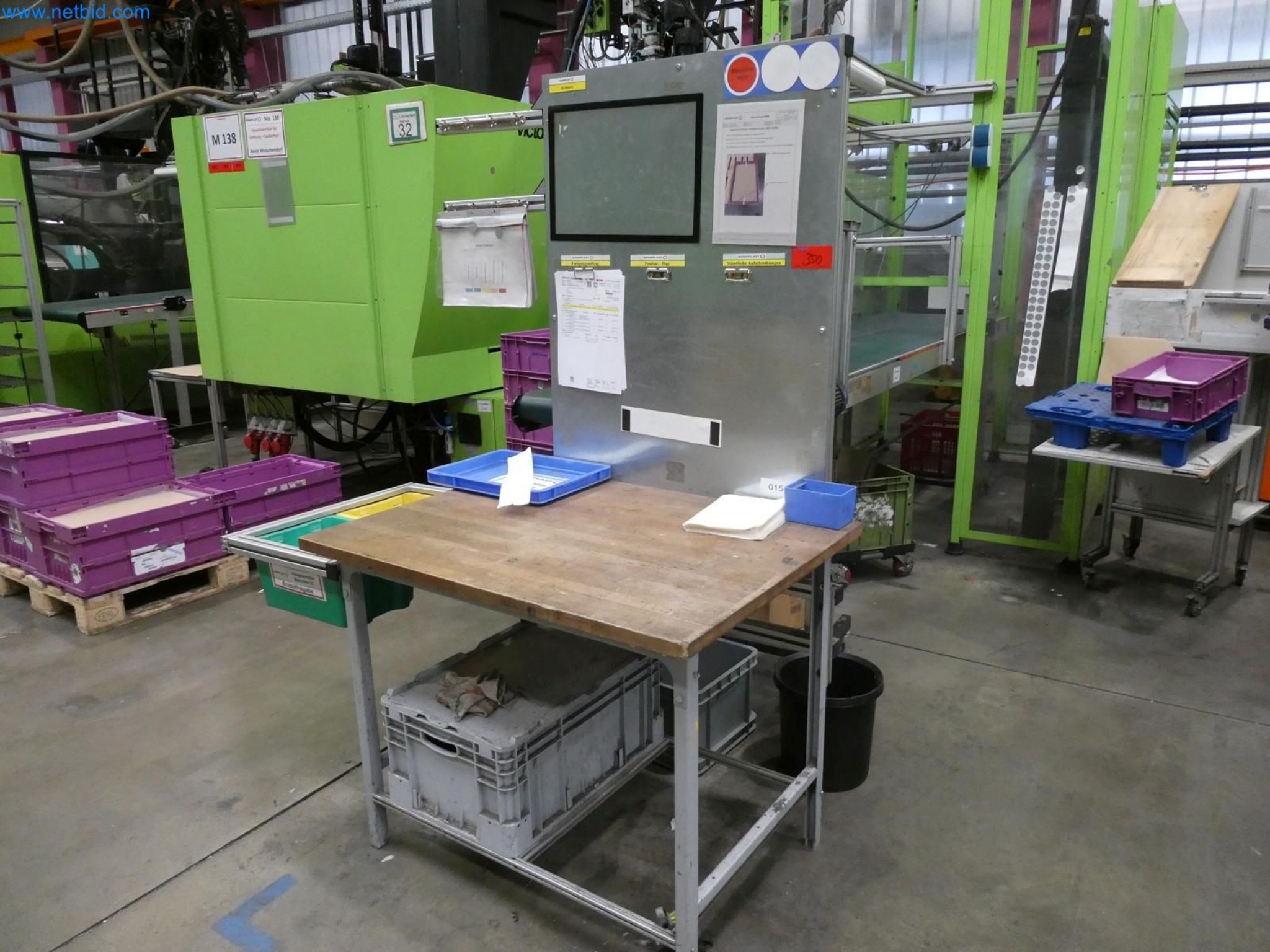 Engel Spritzgießmaschinen und Maschinen aus der Kunststoffindustrie-5