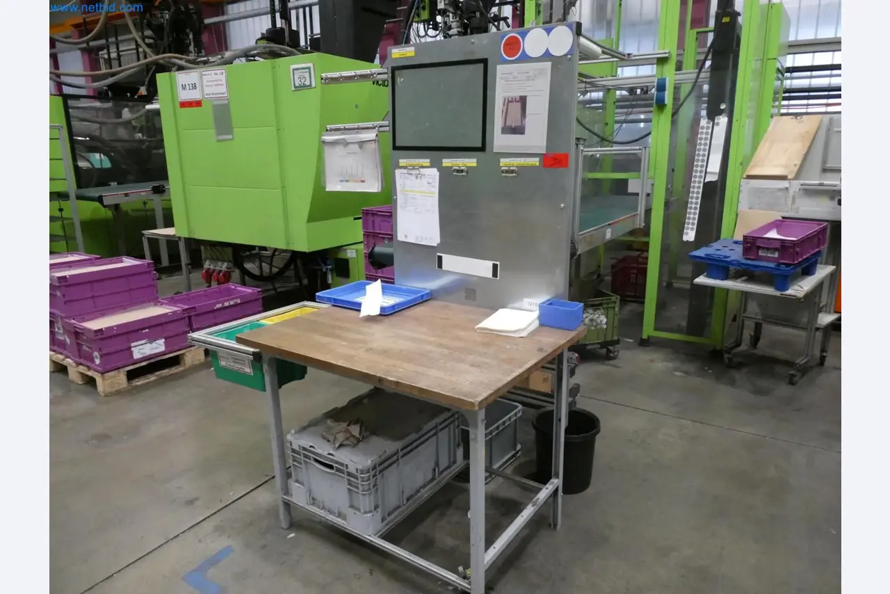 Engel Spritzgießmaschinen und Maschinen aus der Kunststoffindustrie-5