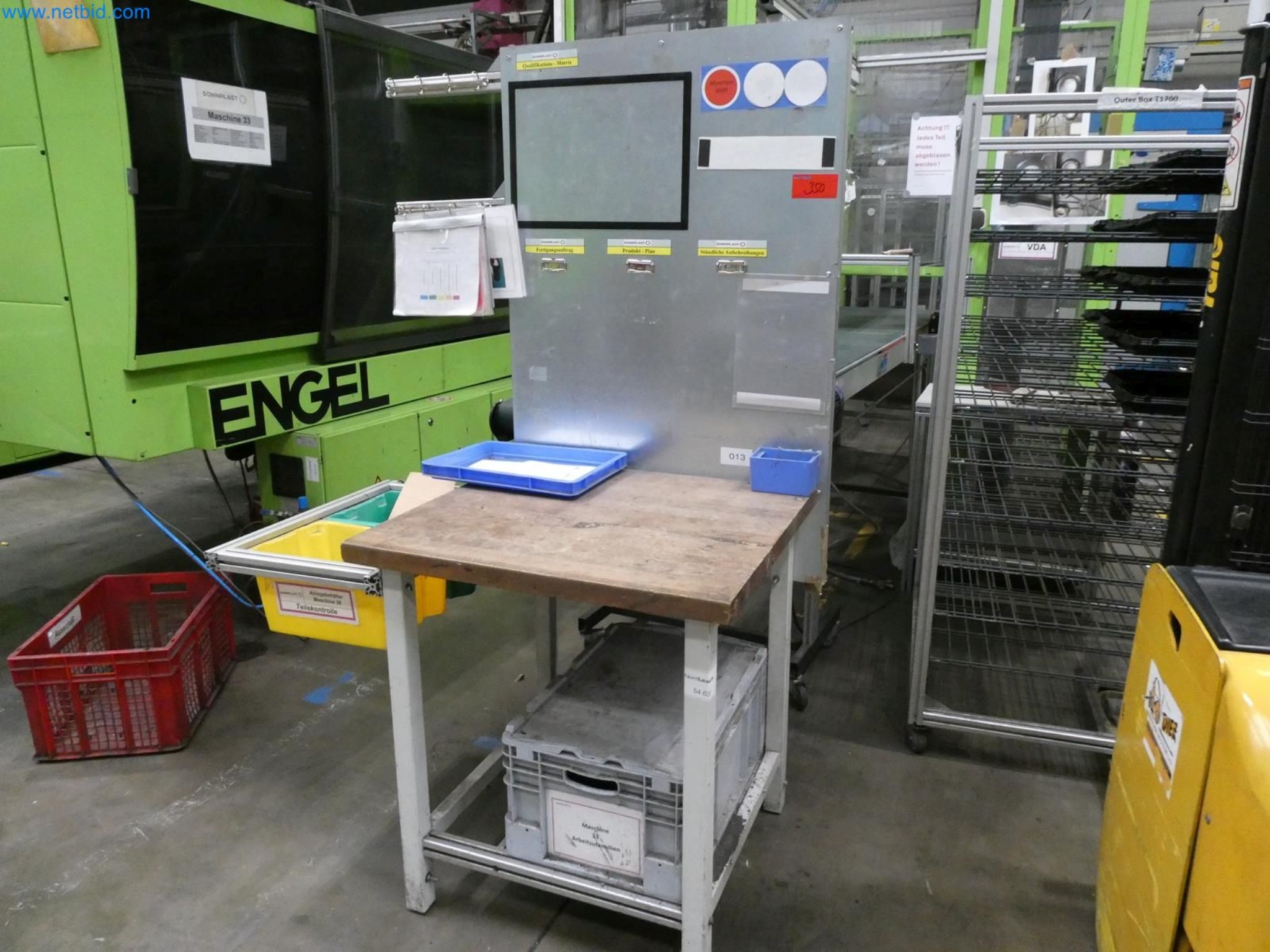 Engel Spritzgießmaschinen und Maschinen aus der Kunststoffindustrie-7