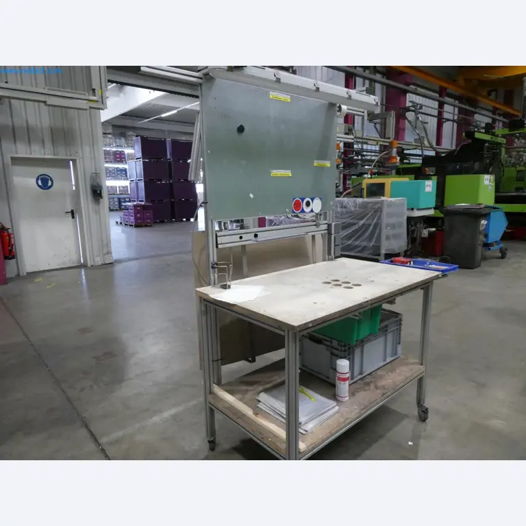 Engel Spritzgießmaschinen und Maschinen aus der Kunststoffindustrie-9