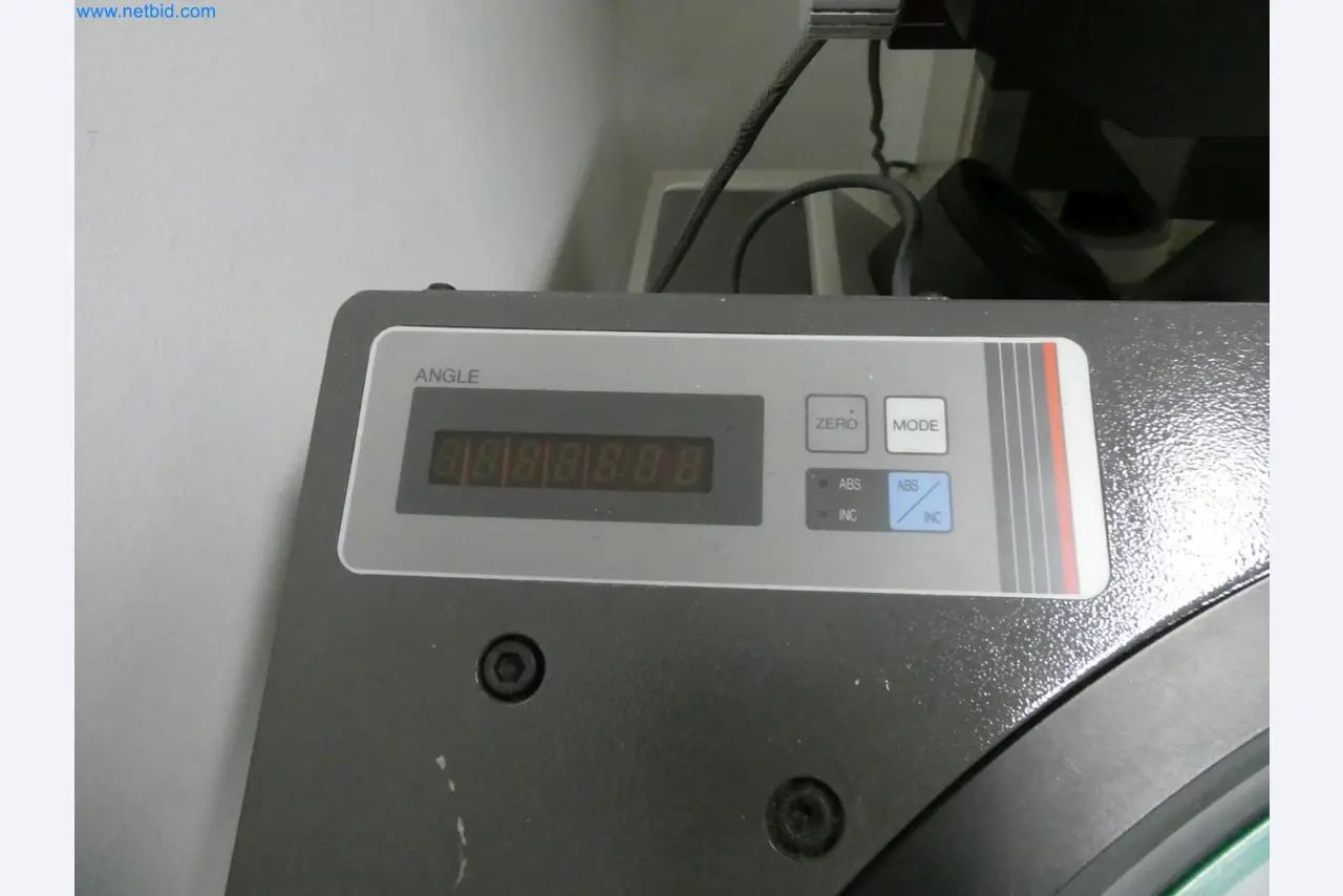 Engel Spritzgießmaschinen und Maschinen aus der Kunststoffindustrie-4