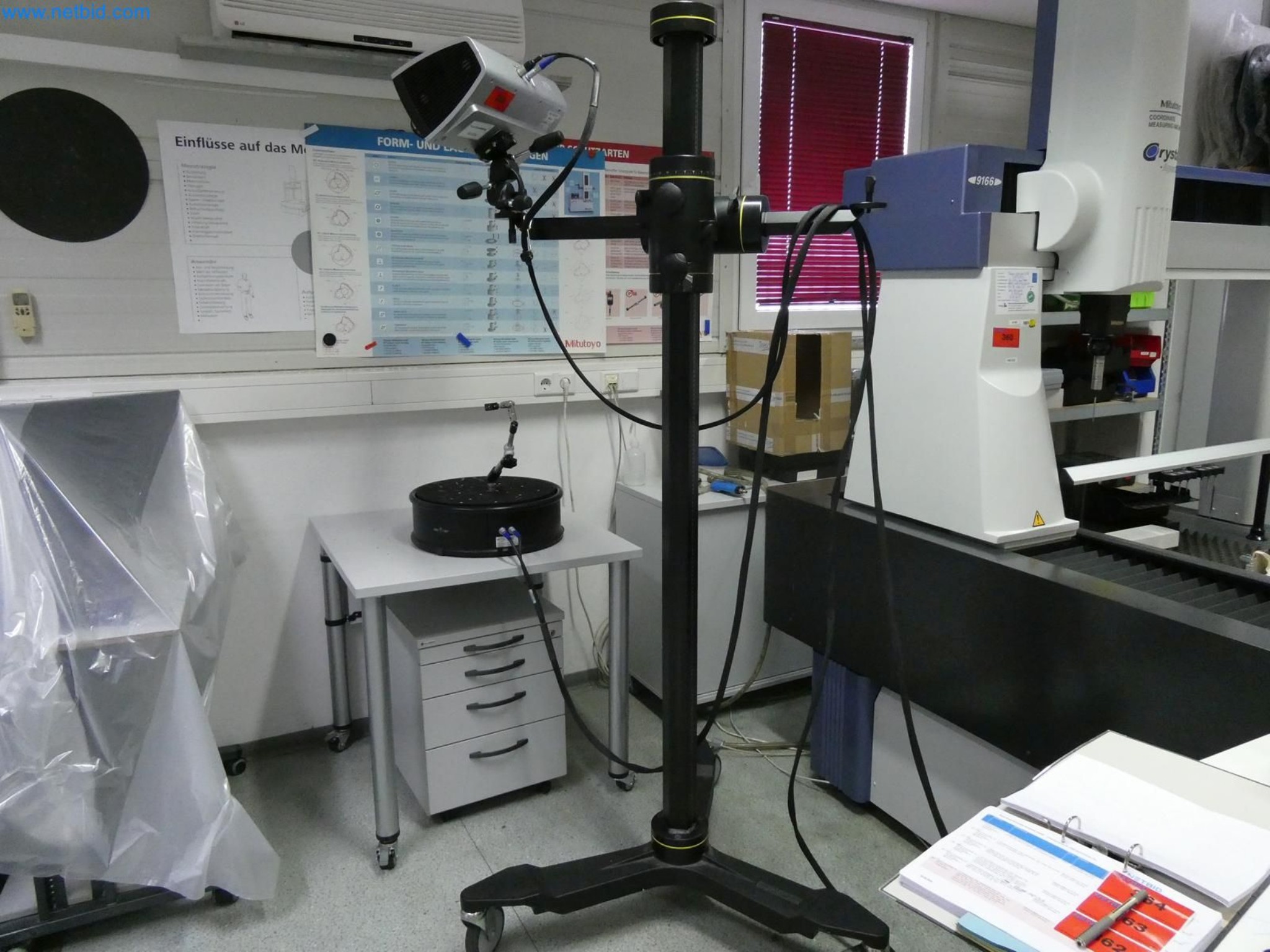 Engel Spritzgießmaschinen und Maschinen aus der Kunststoffindustrie-4