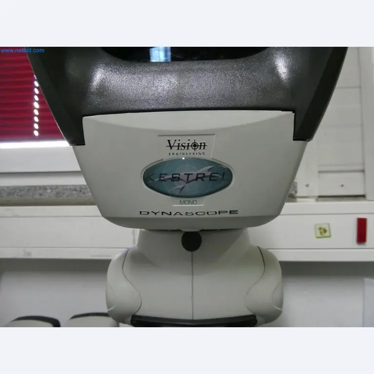 Engel Spritzgießmaschinen und Maschinen aus der Kunststoffindustrie-5