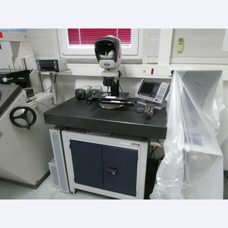 Engel Spritzgießmaschinen und Maschinen aus der Kunststoffindustrie-7