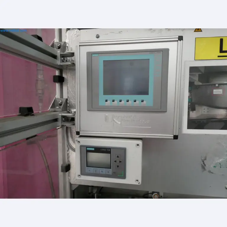 Engel Spritzgießmaschinen und Maschinen aus der Kunststoffindustrie-2