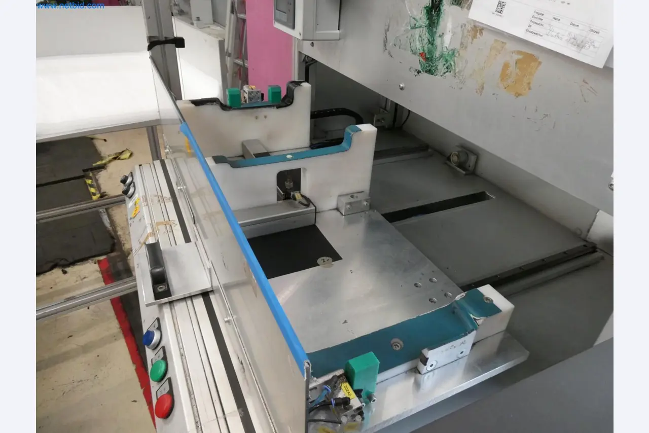 Engel Spritzgießmaschinen und Maschinen aus der Kunststoffindustrie-4