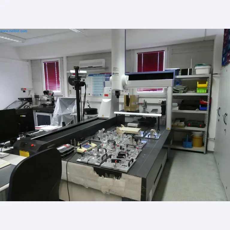 Engel Spritzgießmaschinen und Maschinen aus der Kunststoffindustrie-1