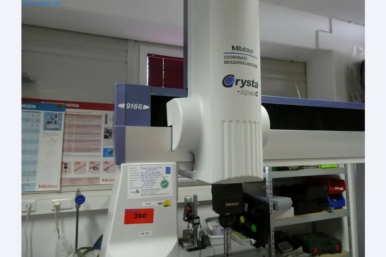 Engel Spritzgießmaschinen und Maschinen aus der Kunststoffindustrie-4