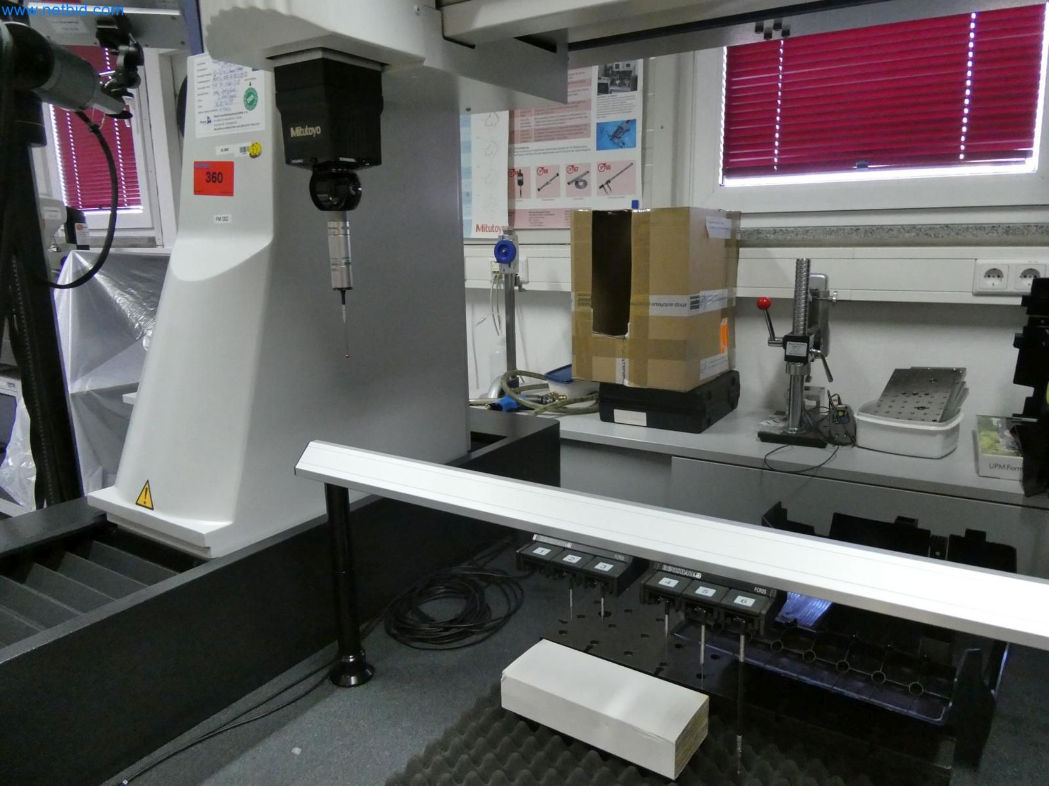 Engel Spritzgießmaschinen und Maschinen aus der Kunststoffindustrie-6