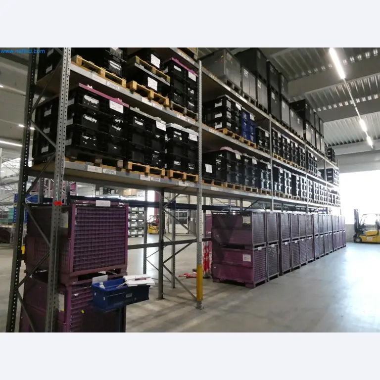 Engel Spritzgießmaschinen und Maschinen aus der Kunststoffindustrie-2