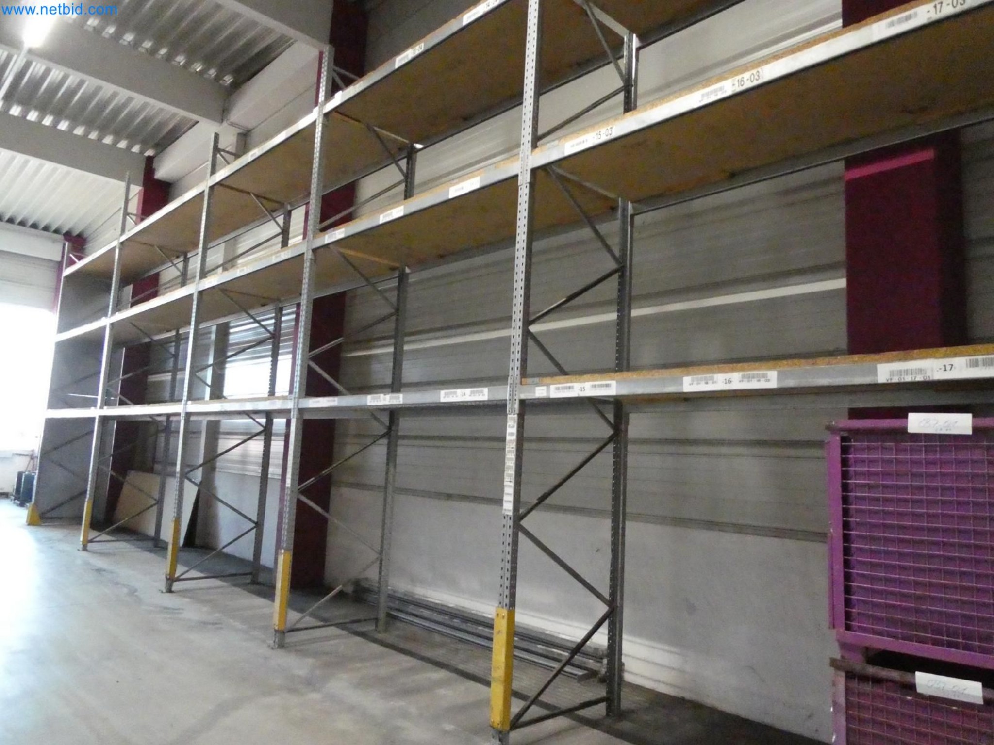 Engel Spritzgießmaschinen und Maschinen aus der Kunststoffindustrie-4