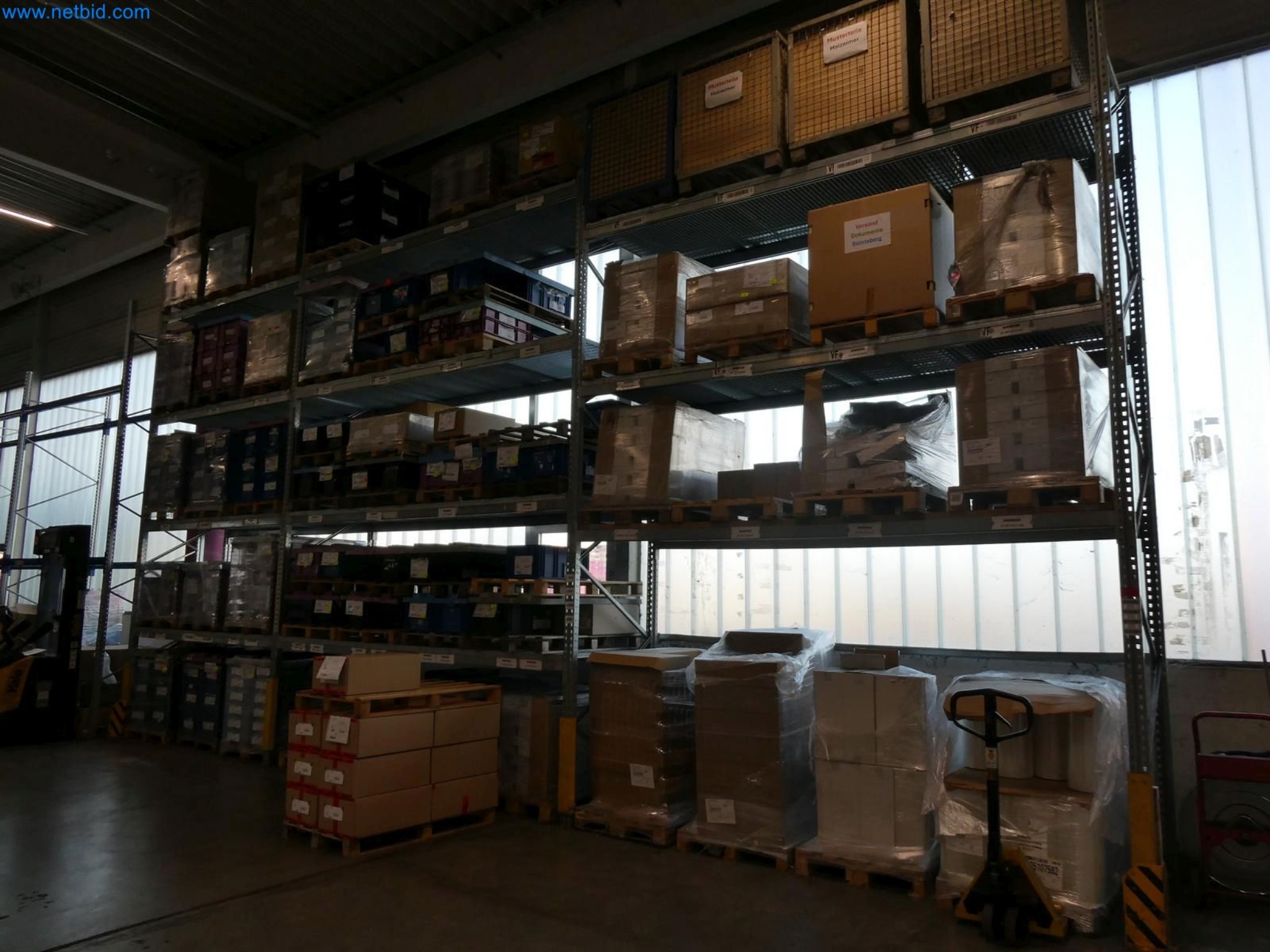 Engel Spritzgießmaschinen und Maschinen aus der Kunststoffindustrie-6