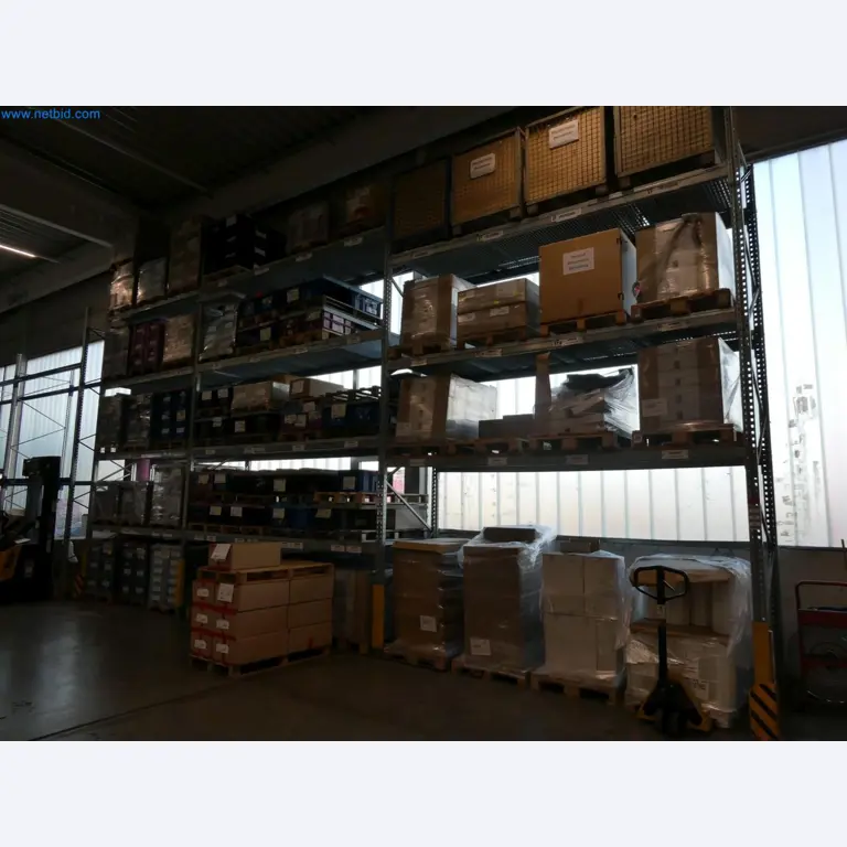 Engel Spritzgießmaschinen und Maschinen aus der Kunststoffindustrie-6