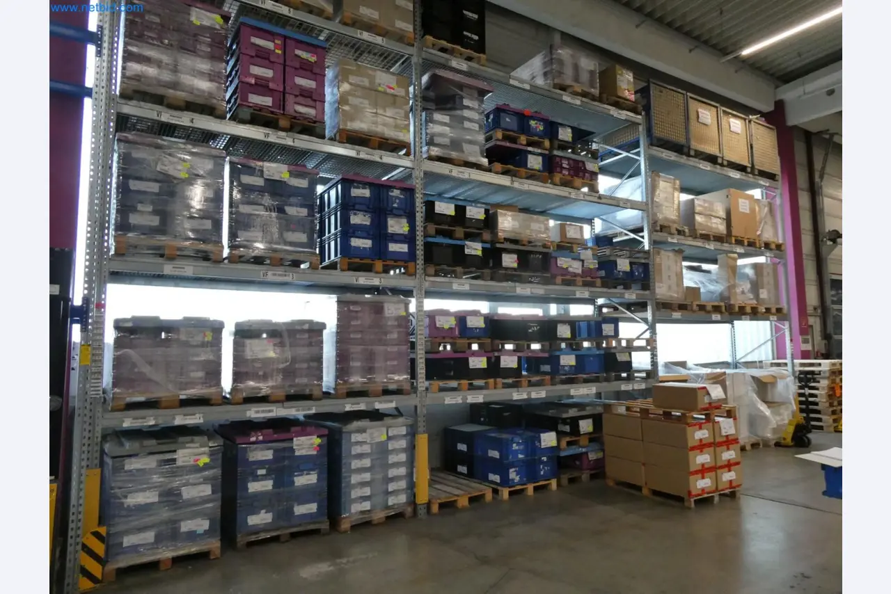 Engel Spritzgießmaschinen und Maschinen aus der Kunststoffindustrie-7