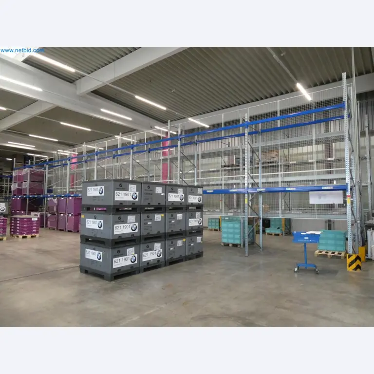 Engel Spritzgießmaschinen und Maschinen aus der Kunststoffindustrie-2