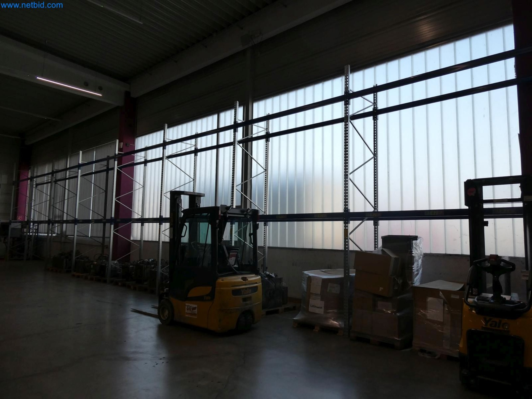 Engel Spritzgießmaschinen und Maschinen aus der Kunststoffindustrie-3