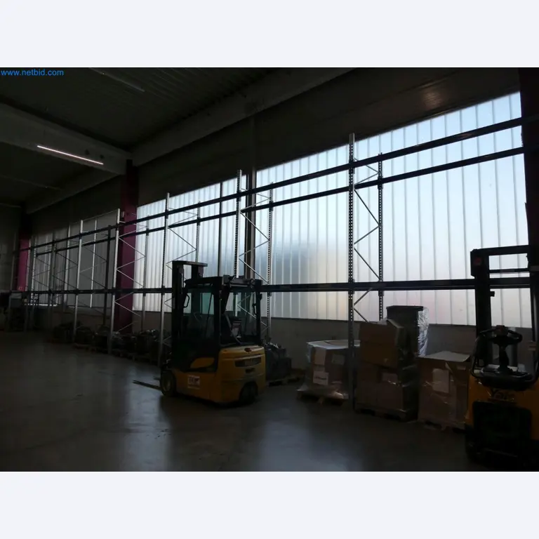 Engel Spritzgießmaschinen und Maschinen aus der Kunststoffindustrie-3