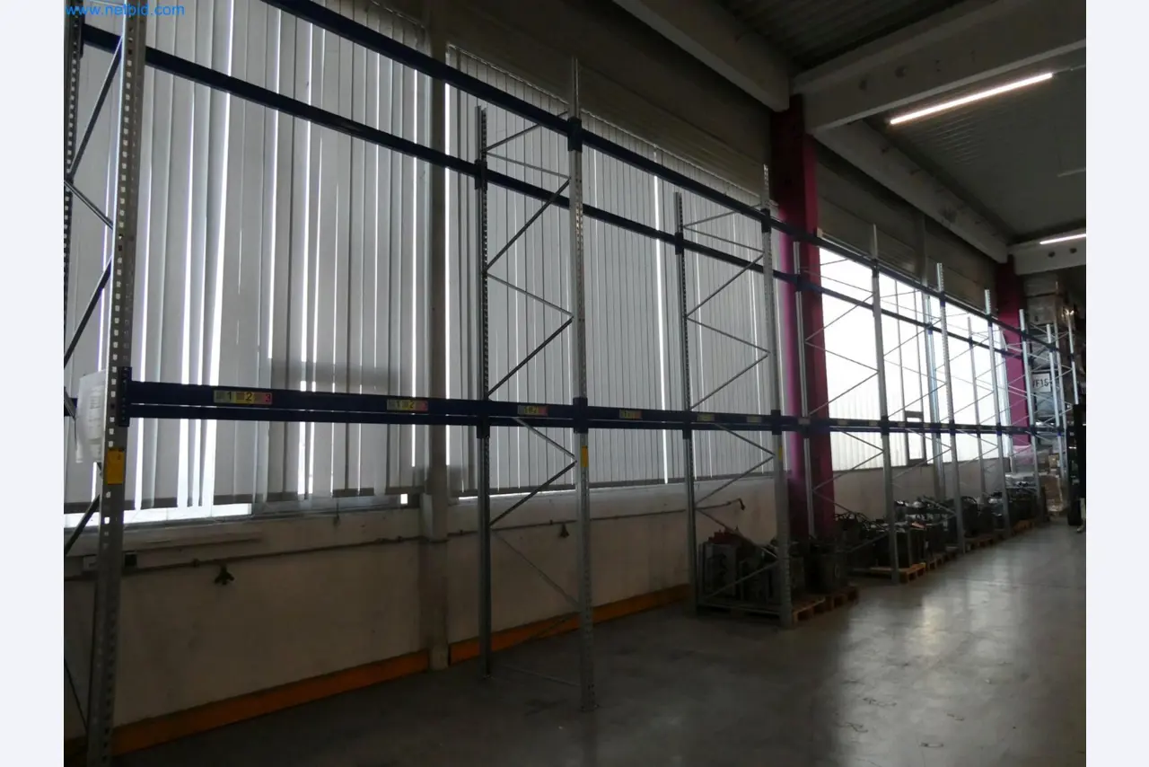 Engel Spritzgießmaschinen und Maschinen aus der Kunststoffindustrie-4