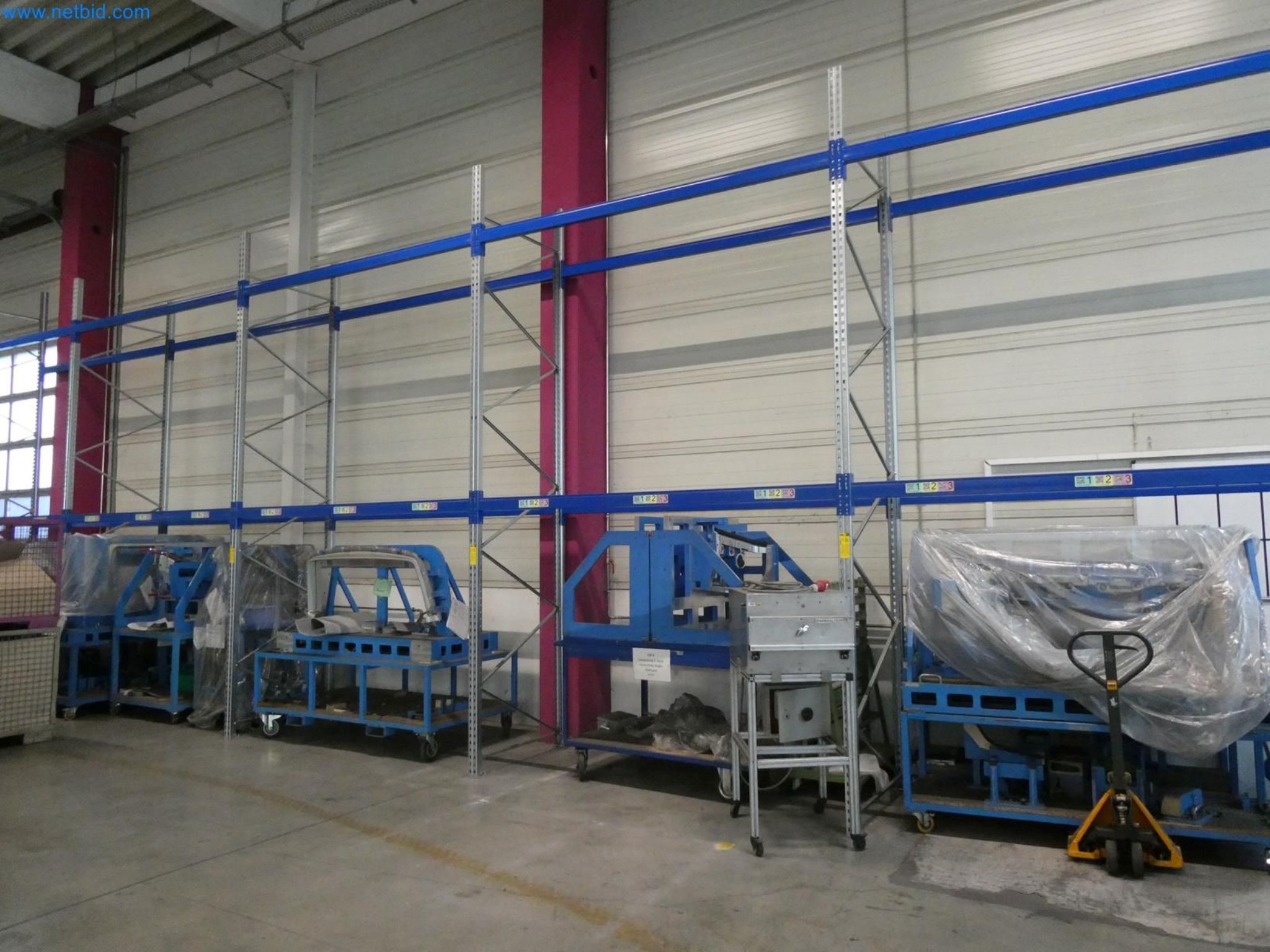 Engel Spritzgießmaschinen und Maschinen aus der Kunststoffindustrie-5