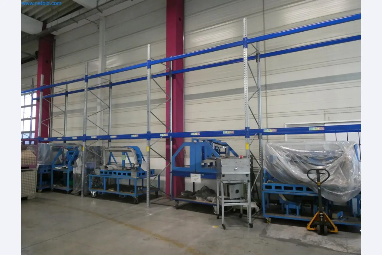 Engel Spritzgießmaschinen und Maschinen aus der Kunststoffindustrie-5