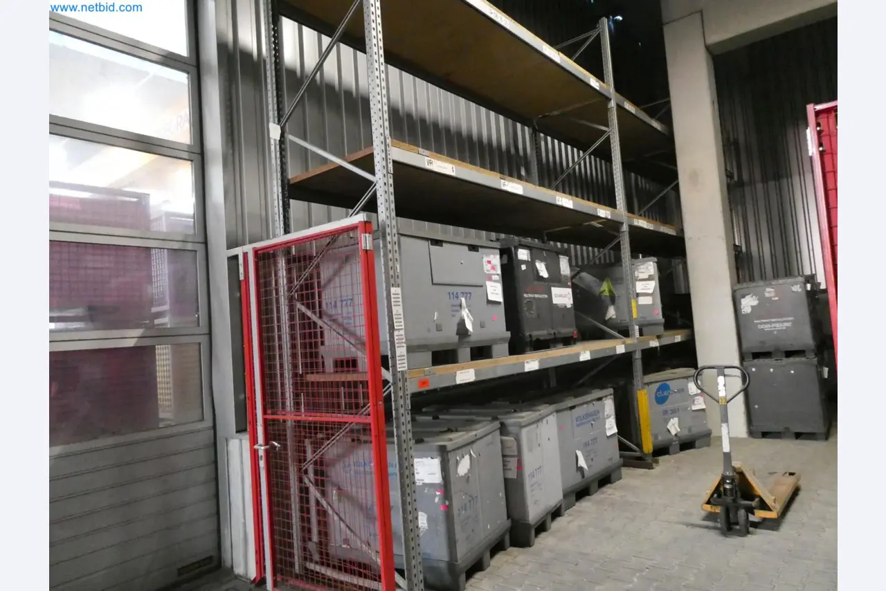 Engel Spritzgießmaschinen und Maschinen aus der Kunststoffindustrie-1