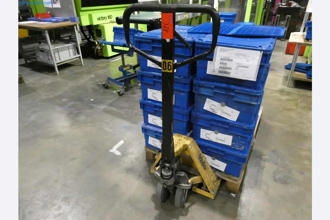 Engel Spritzgießmaschinen und Maschinen aus der Kunststoffindustrie-10