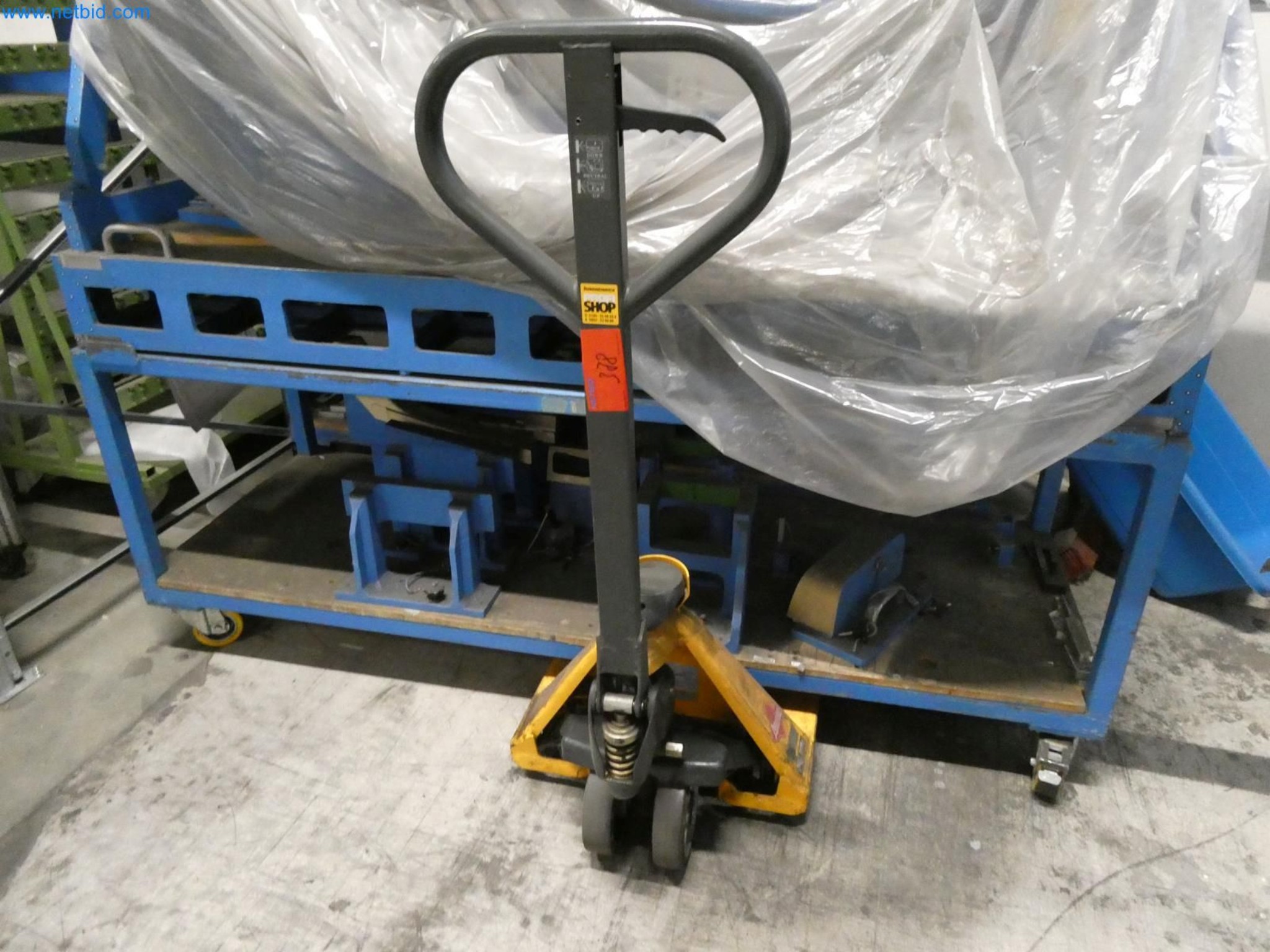 Engel Spritzgießmaschinen und Maschinen aus der Kunststoffindustrie-11