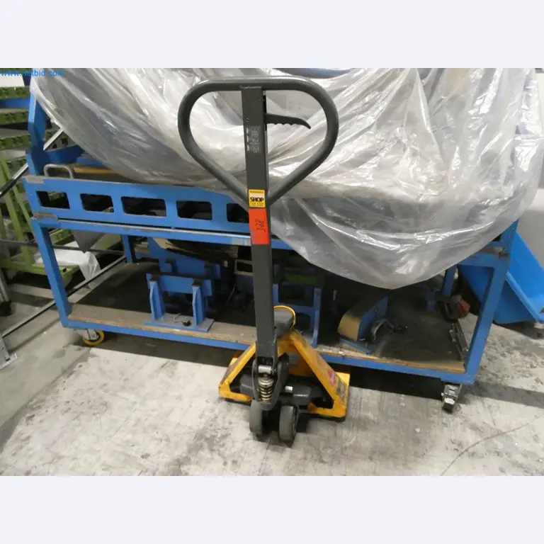 Engel Spritzgießmaschinen und Maschinen aus der Kunststoffindustrie-11