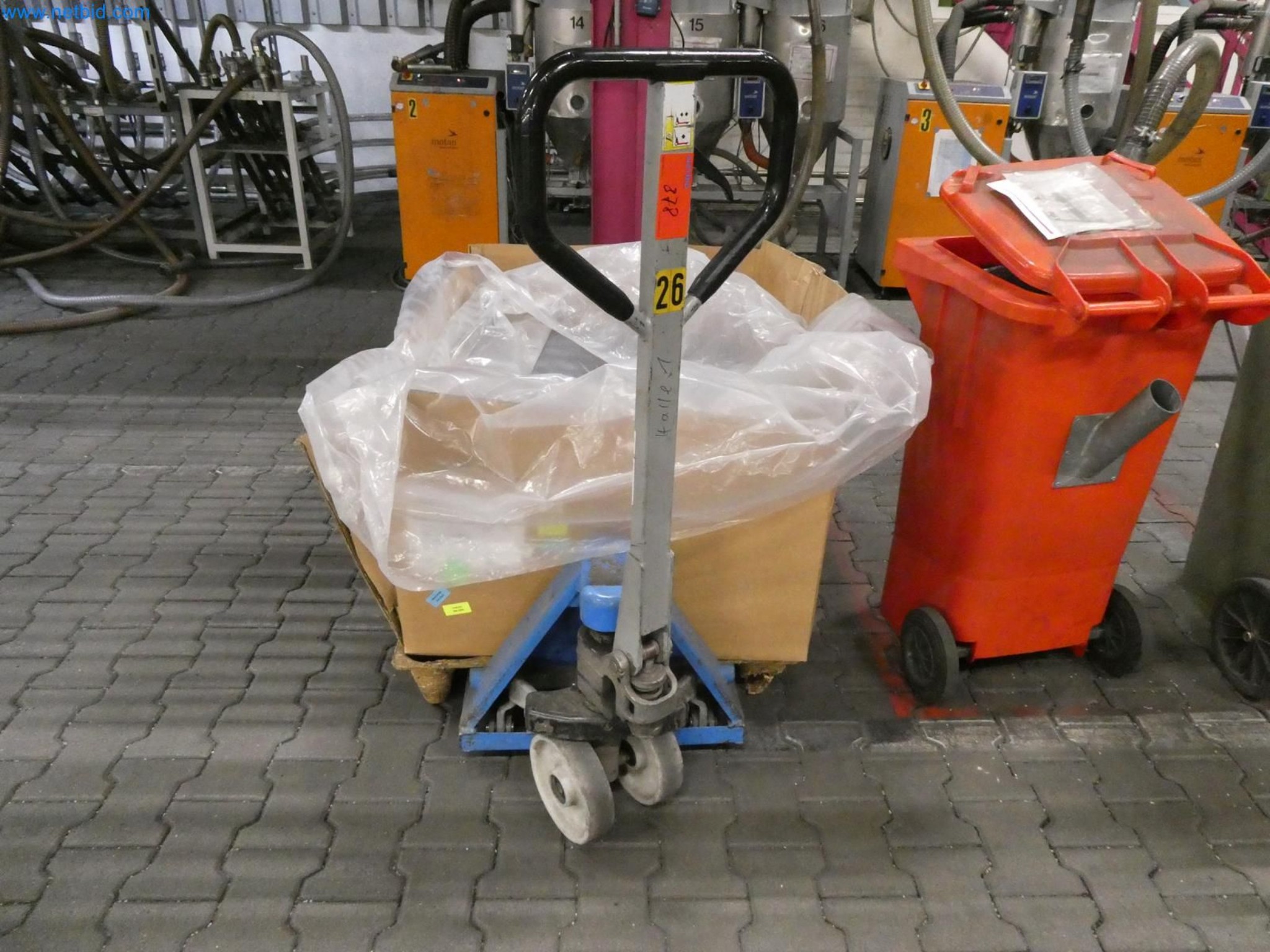 Engel Spritzgießmaschinen und Maschinen aus der Kunststoffindustrie-15