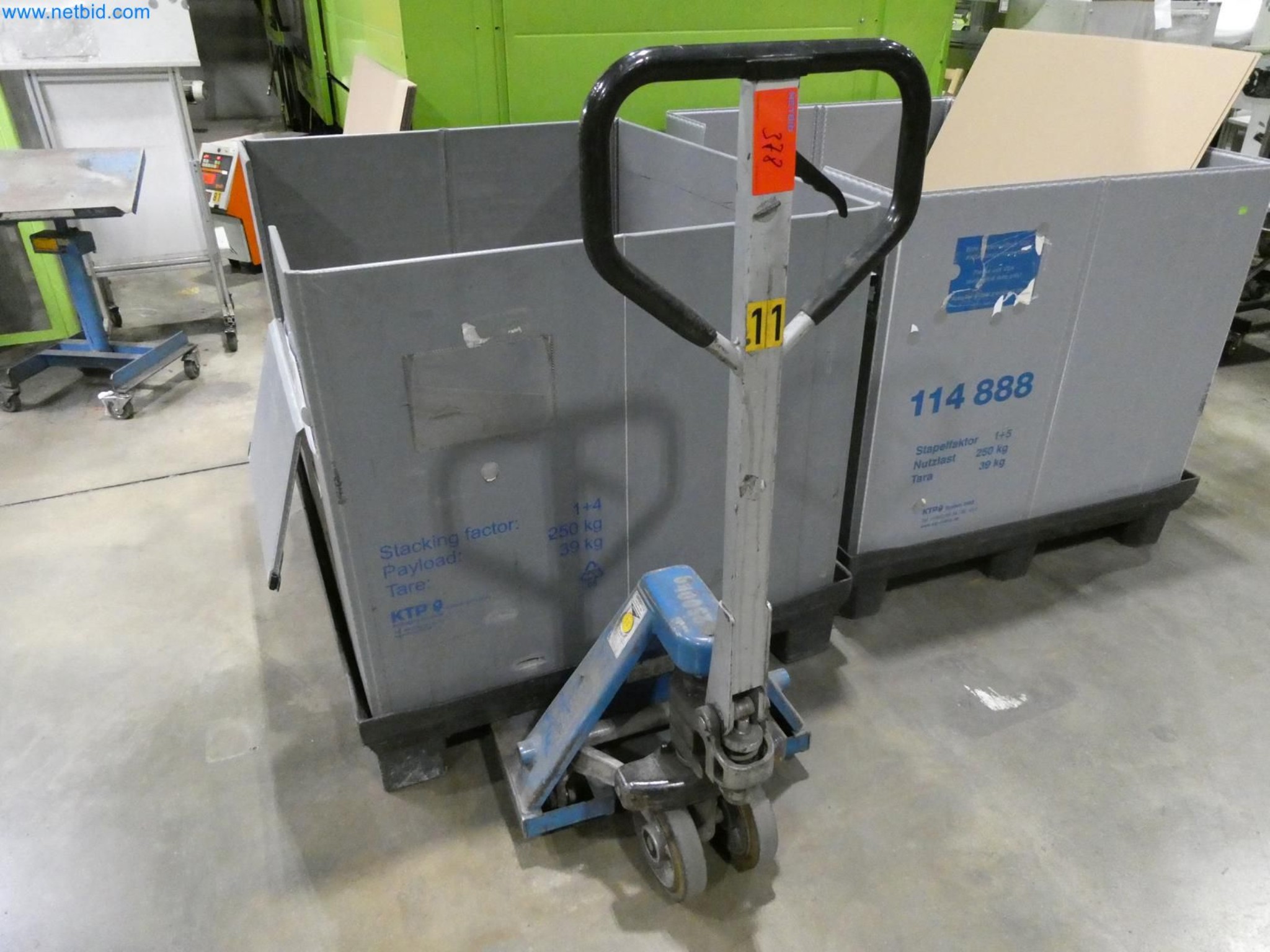 Engel Spritzgießmaschinen und Maschinen aus der Kunststoffindustrie-18