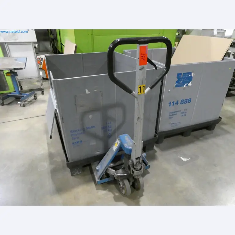 Engel Spritzgießmaschinen und Maschinen aus der Kunststoffindustrie-18