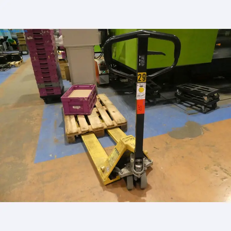 Engel Spritzgießmaschinen und Maschinen aus der Kunststoffindustrie-19