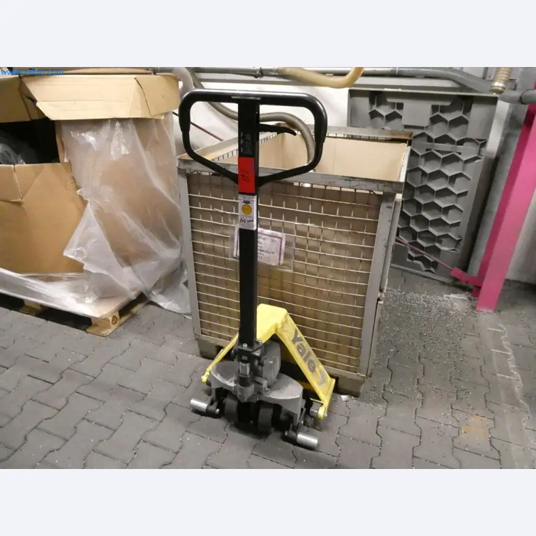 Engel Spritzgießmaschinen und Maschinen aus der Kunststoffindustrie-21