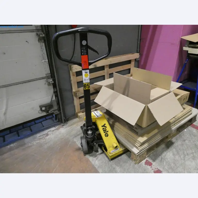 Engel Spritzgießmaschinen und Maschinen aus der Kunststoffindustrie-24