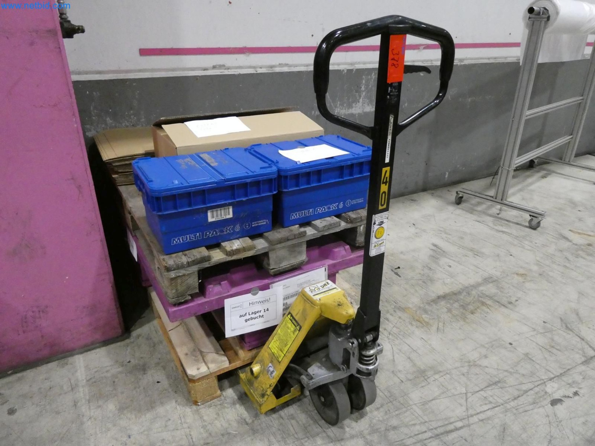 Engel Spritzgießmaschinen und Maschinen aus der Kunststoffindustrie-25