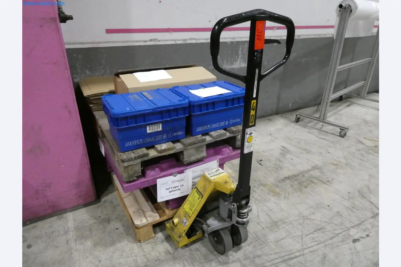 Engel Spritzgießmaschinen und Maschinen aus der Kunststoffindustrie-25