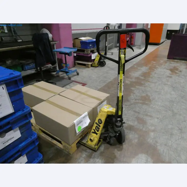 Engel Spritzgießmaschinen und Maschinen aus der Kunststoffindustrie-27