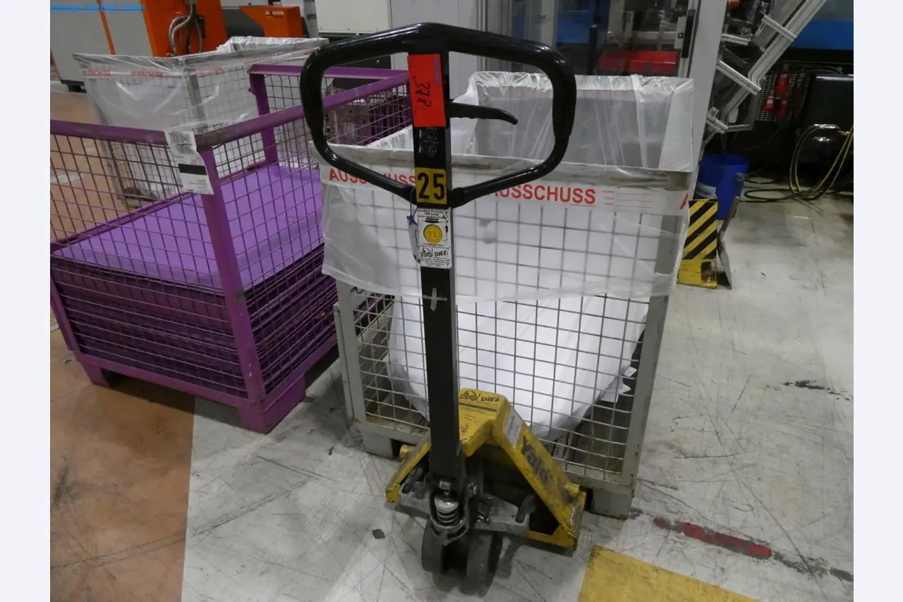 Engel Spritzgießmaschinen und Maschinen aus der Kunststoffindustrie-28