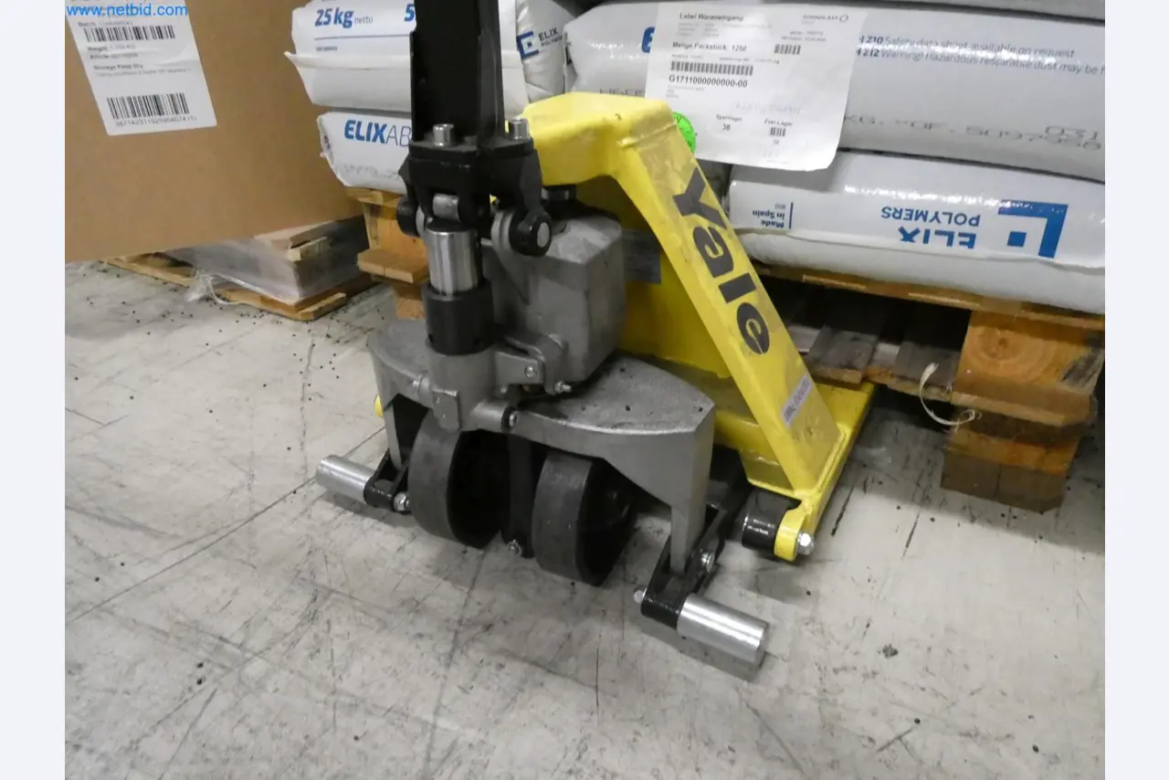 Engel Spritzgießmaschinen und Maschinen aus der Kunststoffindustrie-30