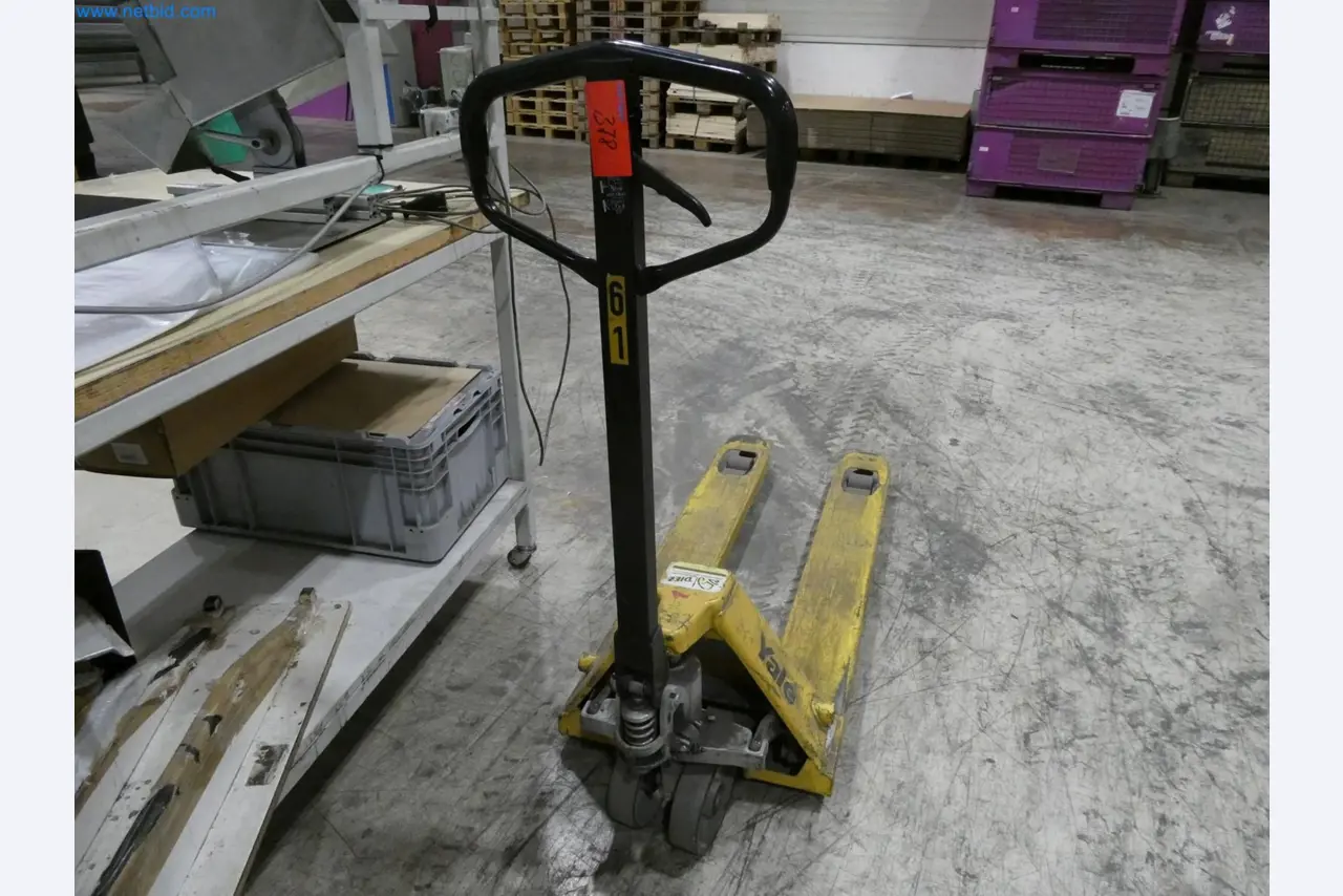 Engel Spritzgießmaschinen und Maschinen aus der Kunststoffindustrie-34